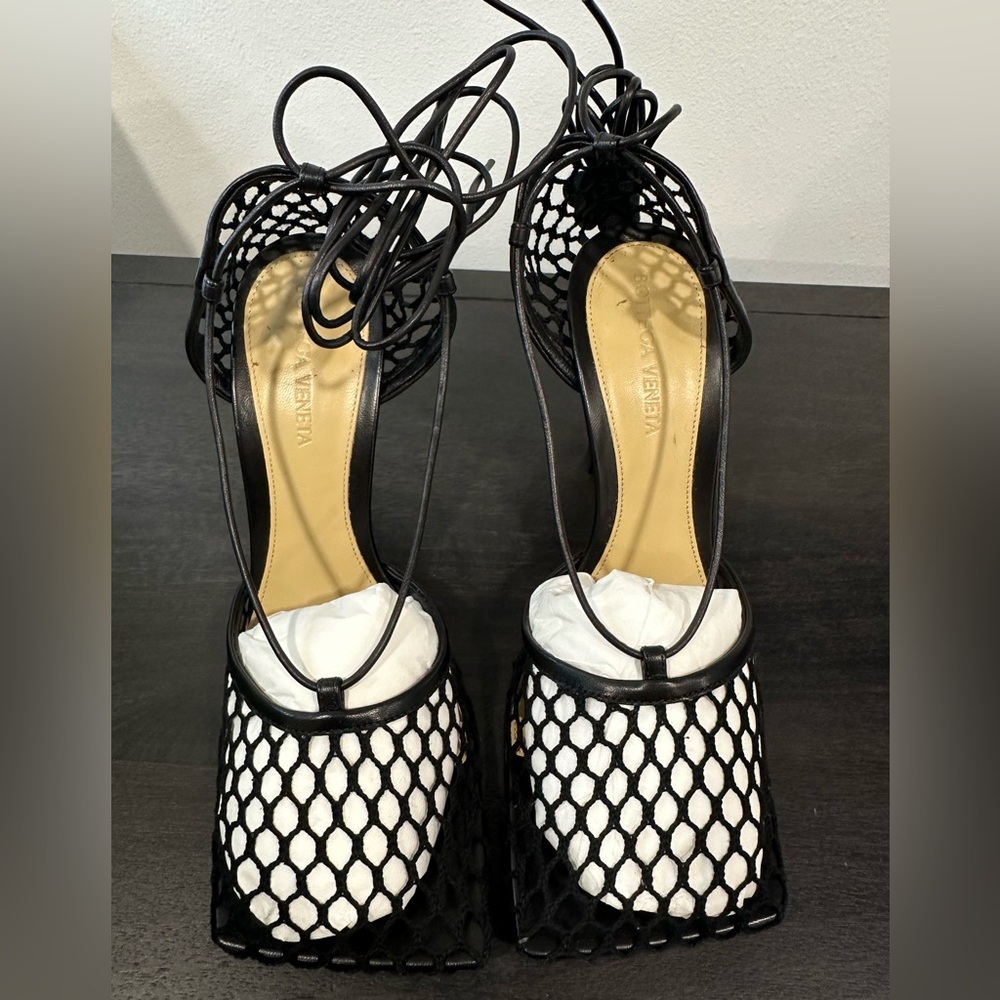 Bottega Veneta Stretch Lace-up Sandal 38.5